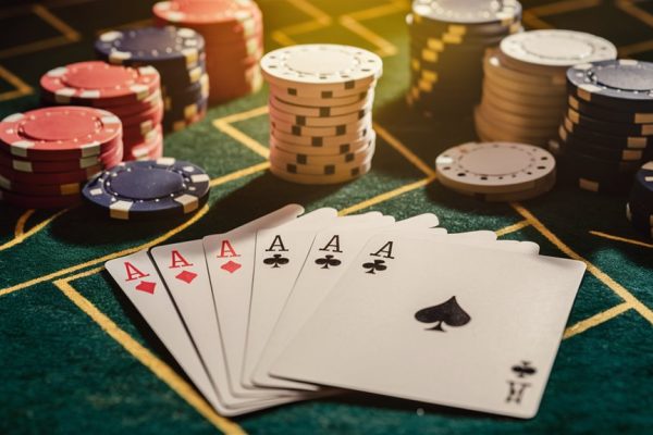 learn basic poker strategy