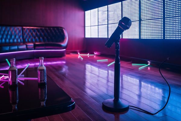 Top K-Pop Karaoke Hits : Everyone Knows popular korean songs for singing